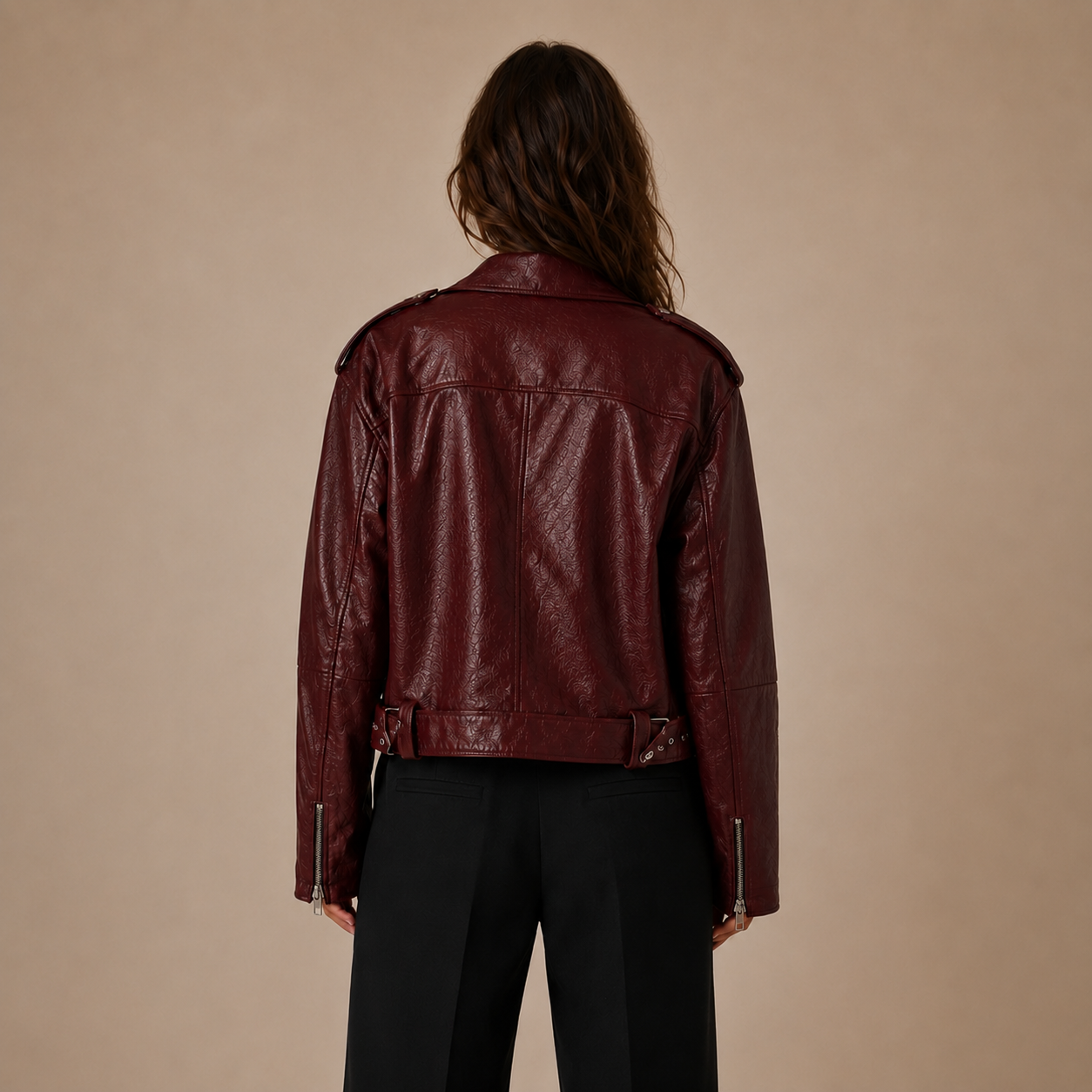 Oversized Leder-Bikerjacke mit Schnallengürtel