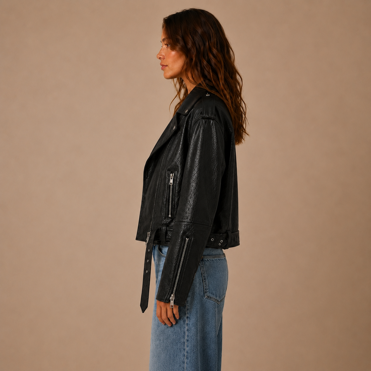 Oversized Leder-Bikerjacke mit Schnallengürtel